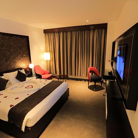 Saugandhika West Gate Hotel Wayanad Luaran gambar