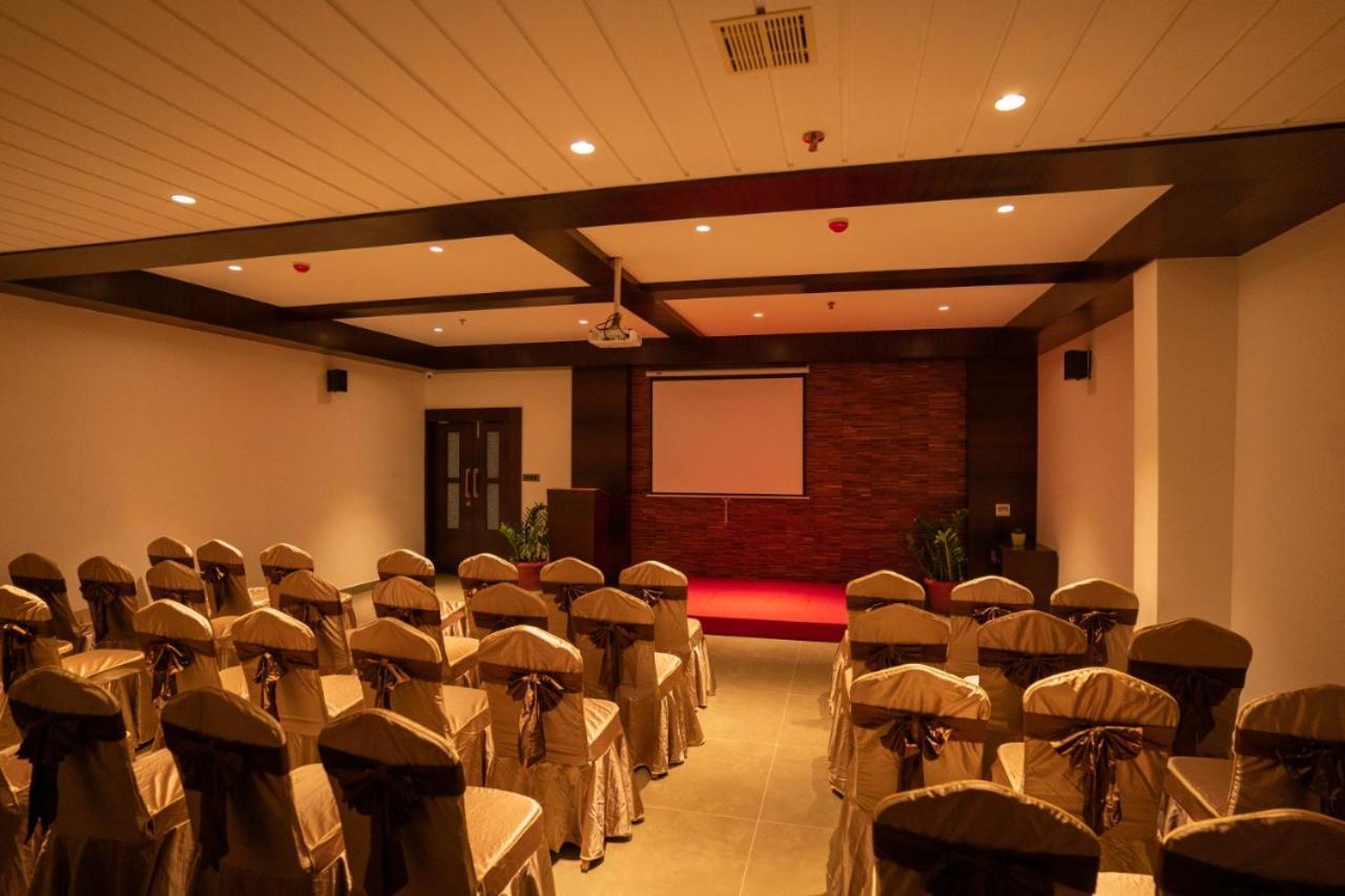 Saugandhika West Gate Hotel Wayanad Luaran gambar